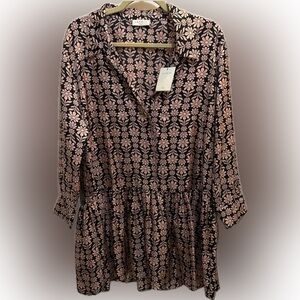 Sandro Floral dress in Black and Pink